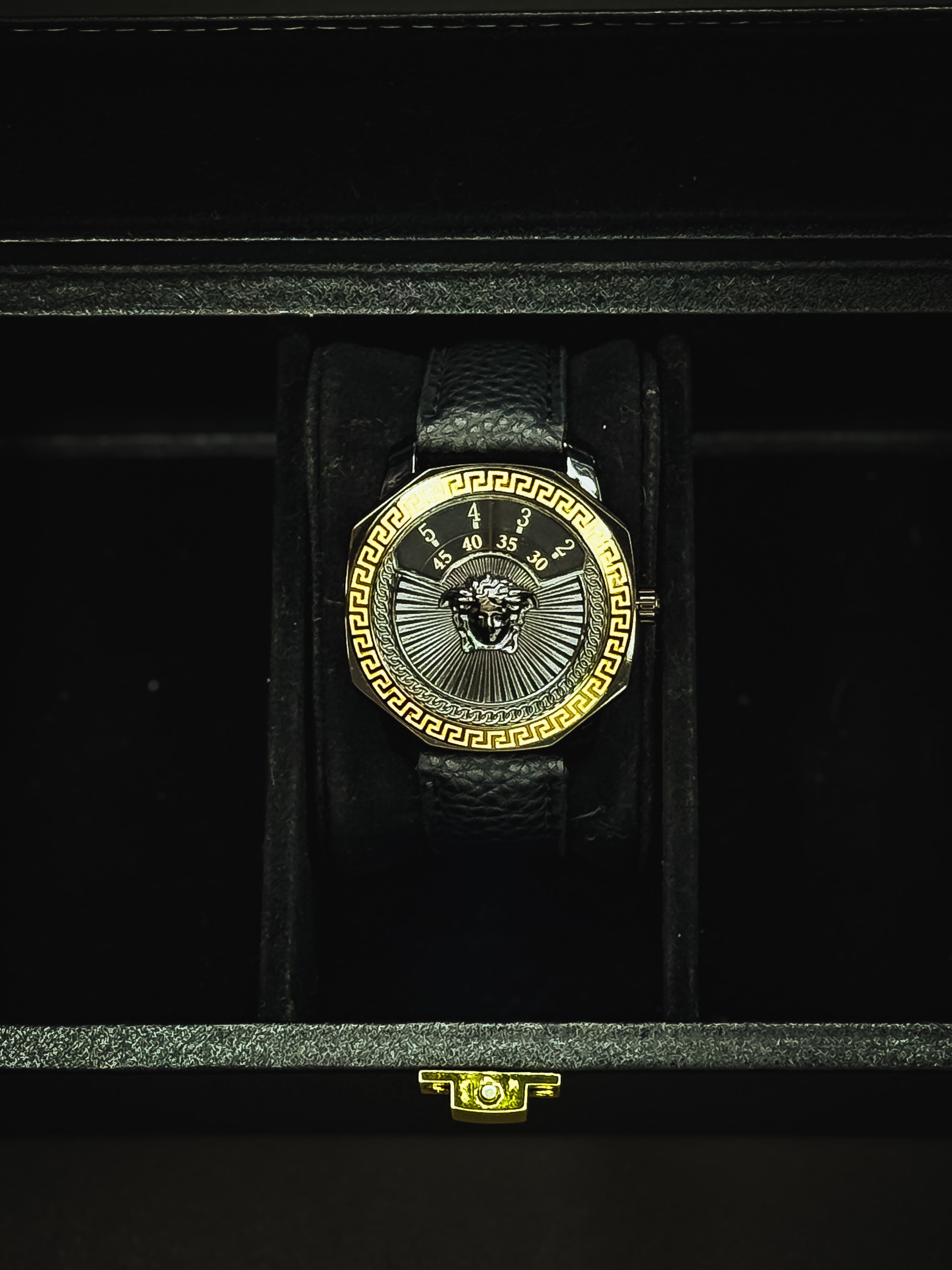 Medoro Legacy Noir Watch
